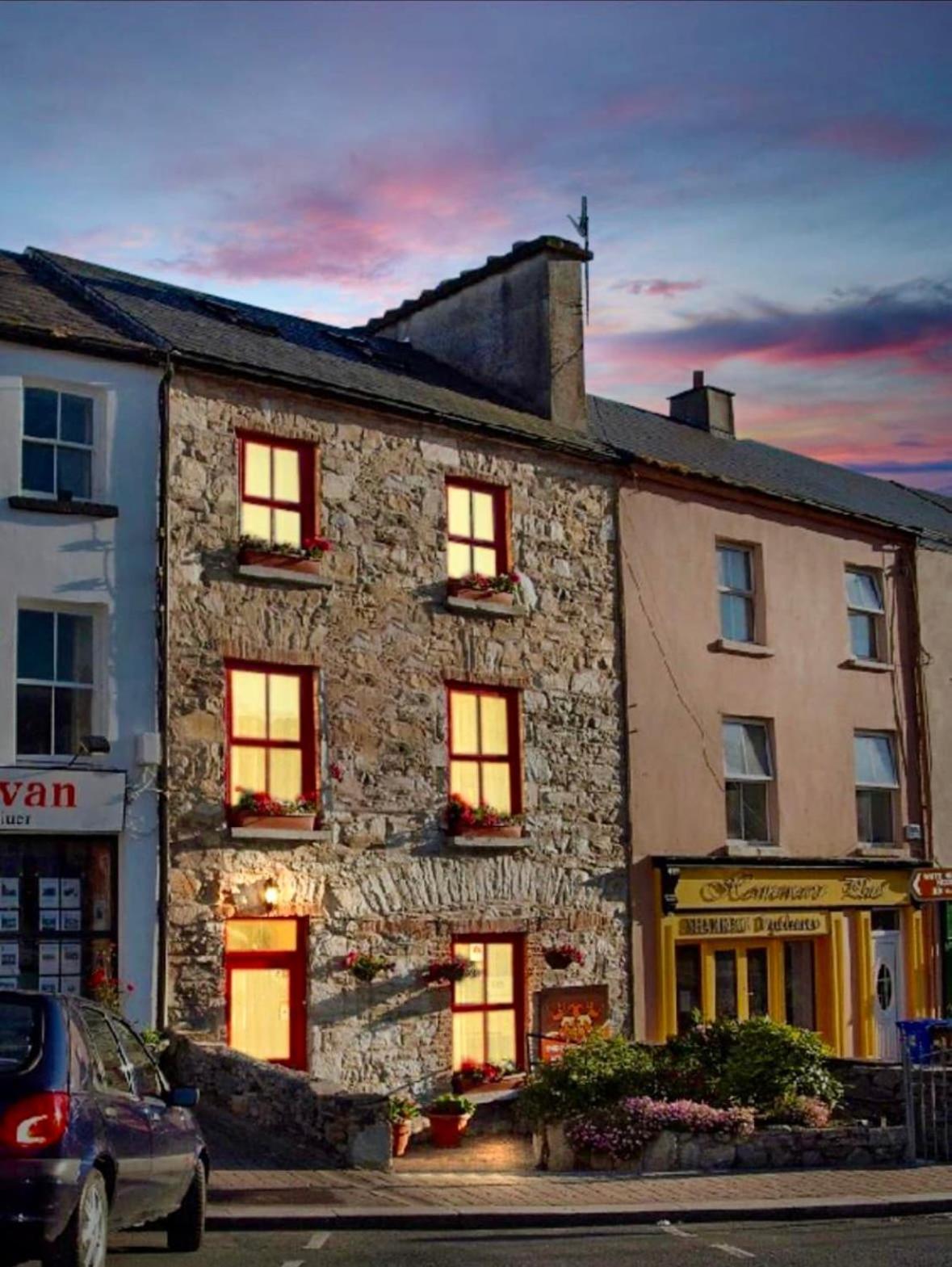 White Heather House Clifden Town Square Dış mekan fotoğraf